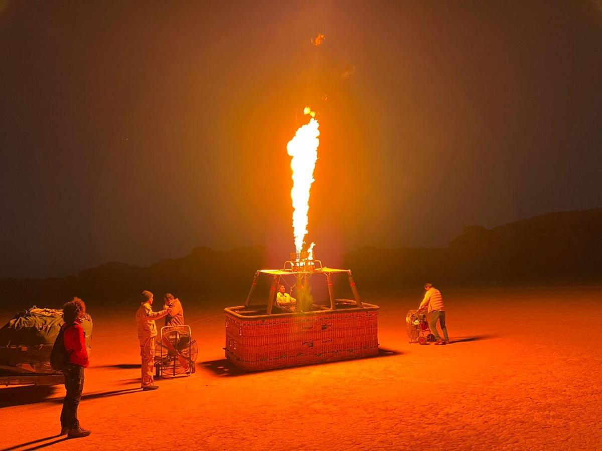 Hotel Sara Luxury Camp Wadi Rum Zewnętrze zdjęcie